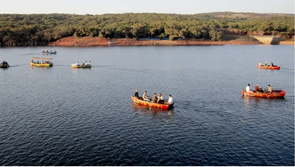 Venna Lake Boating